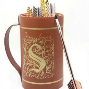 Storybooks Cosmetics 5pc Brush set W/ Stand Cup
